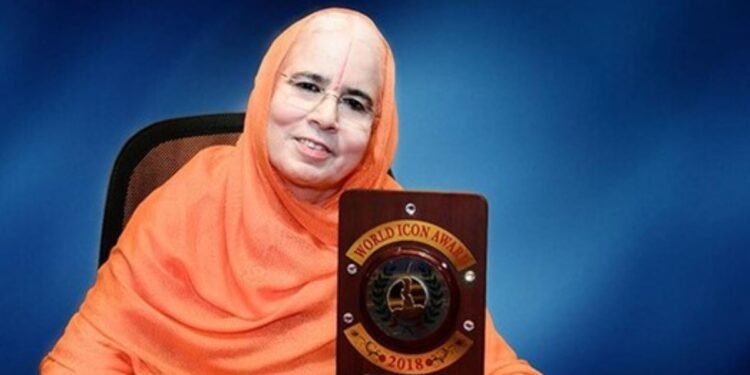 Spiritual leader Kripalu Maharaj’s eldest daughter killed in car accident on Yamuna Expressway – India TV
