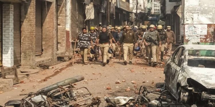 20 detained, internet suspended after clashes during mosque survey in Uttar Pradesh – India TV