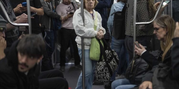 New York woman sleeping on subway burned alive on train by stranger, police arrest suspect – India TV
