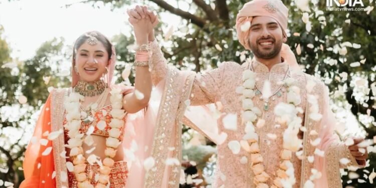 Everything about singer’s wife, who won Fashion Influencer of the Year – India TV